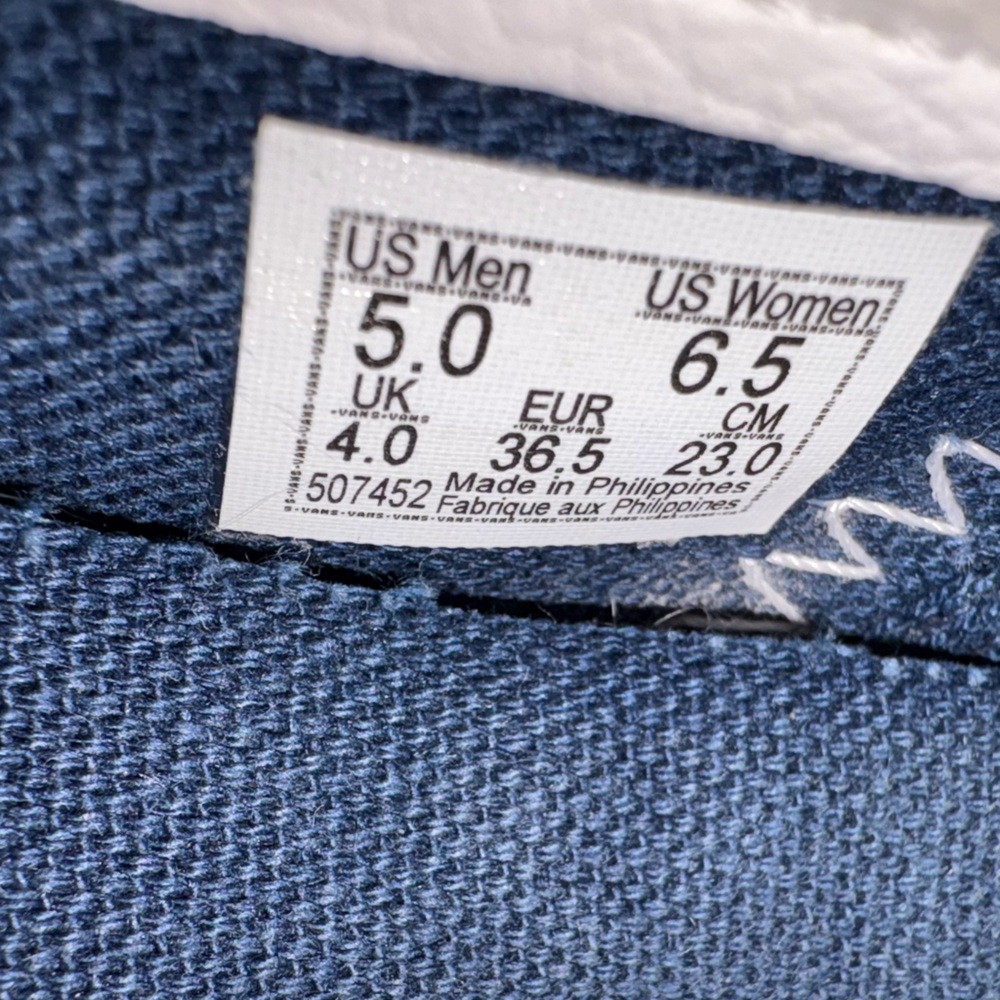 Vans - Picture 5 of 6